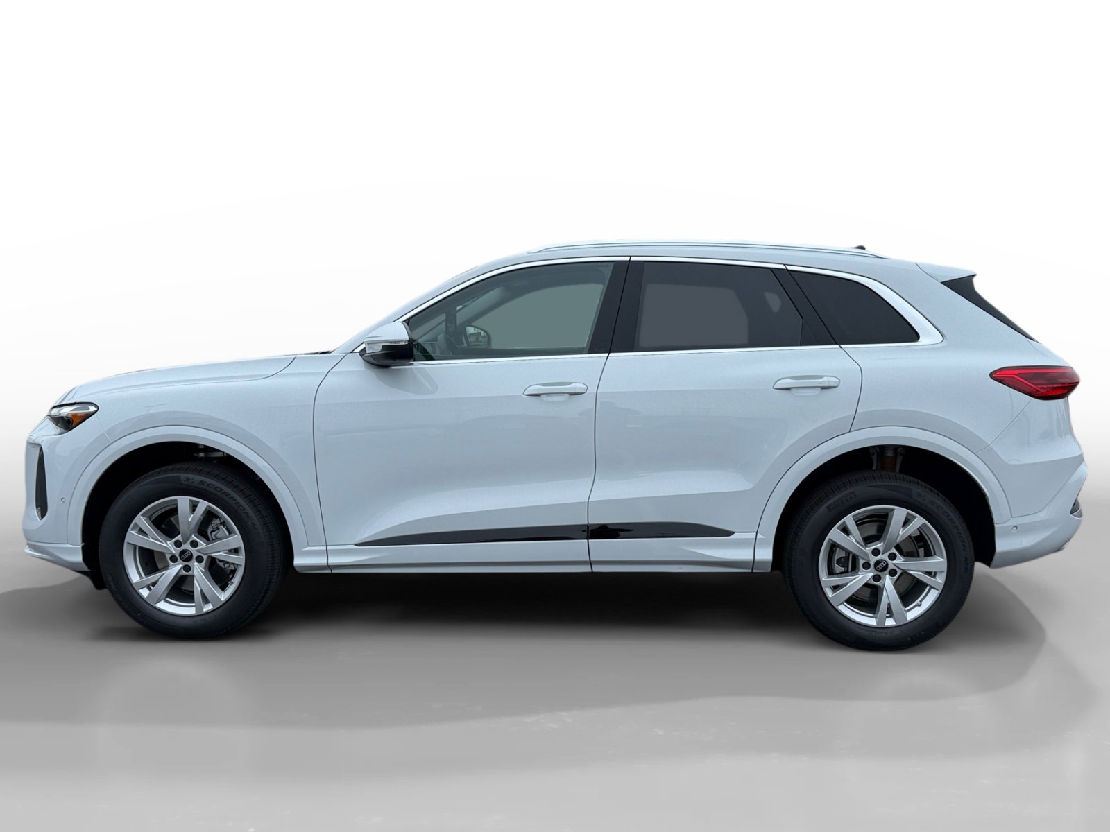 New 2025 Audi Q5 Premium AWD/4WD image 2