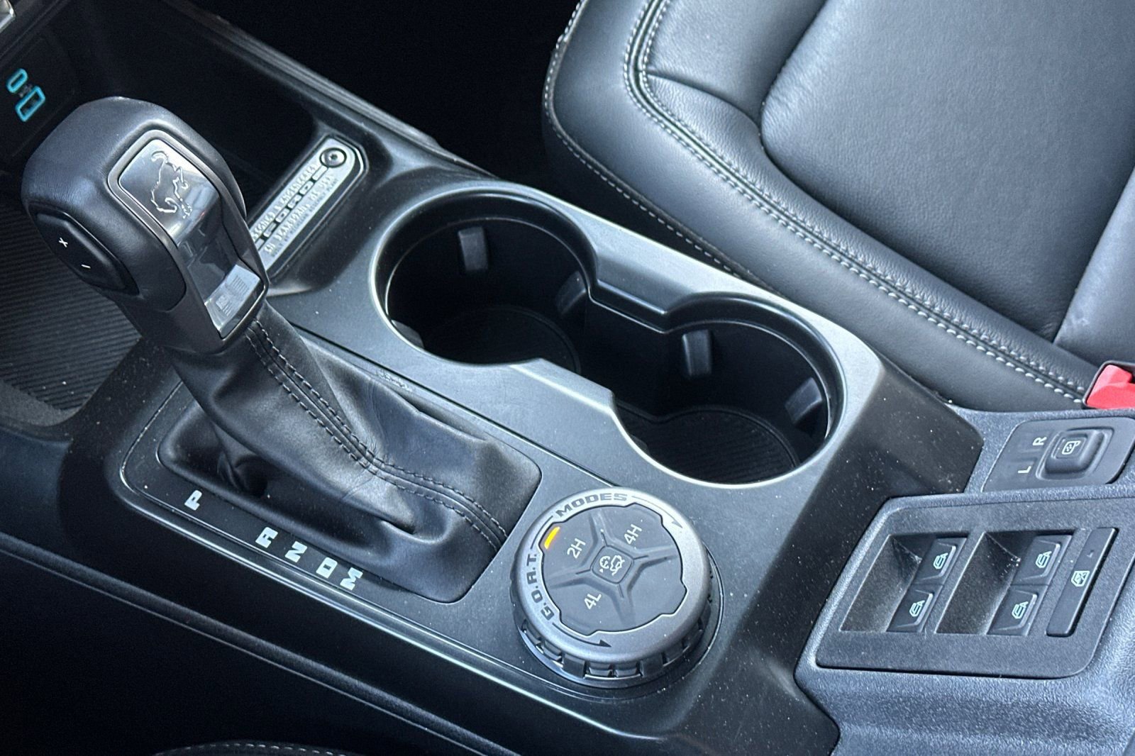 Used 2025 Ford Bronco Outer Banks image 22