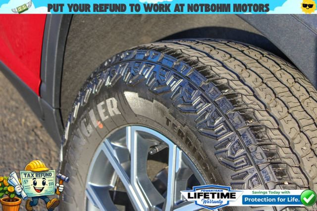 Used 2024 GMC Acadia AT4 image 12