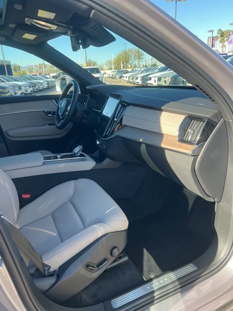 New 2026 Volvo XC90 B5 Core image 32