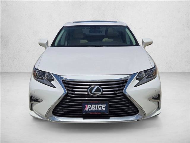 Used 2016 Lexus ES 350 w/ Premium Package w/Wood Trim FWD image 2
