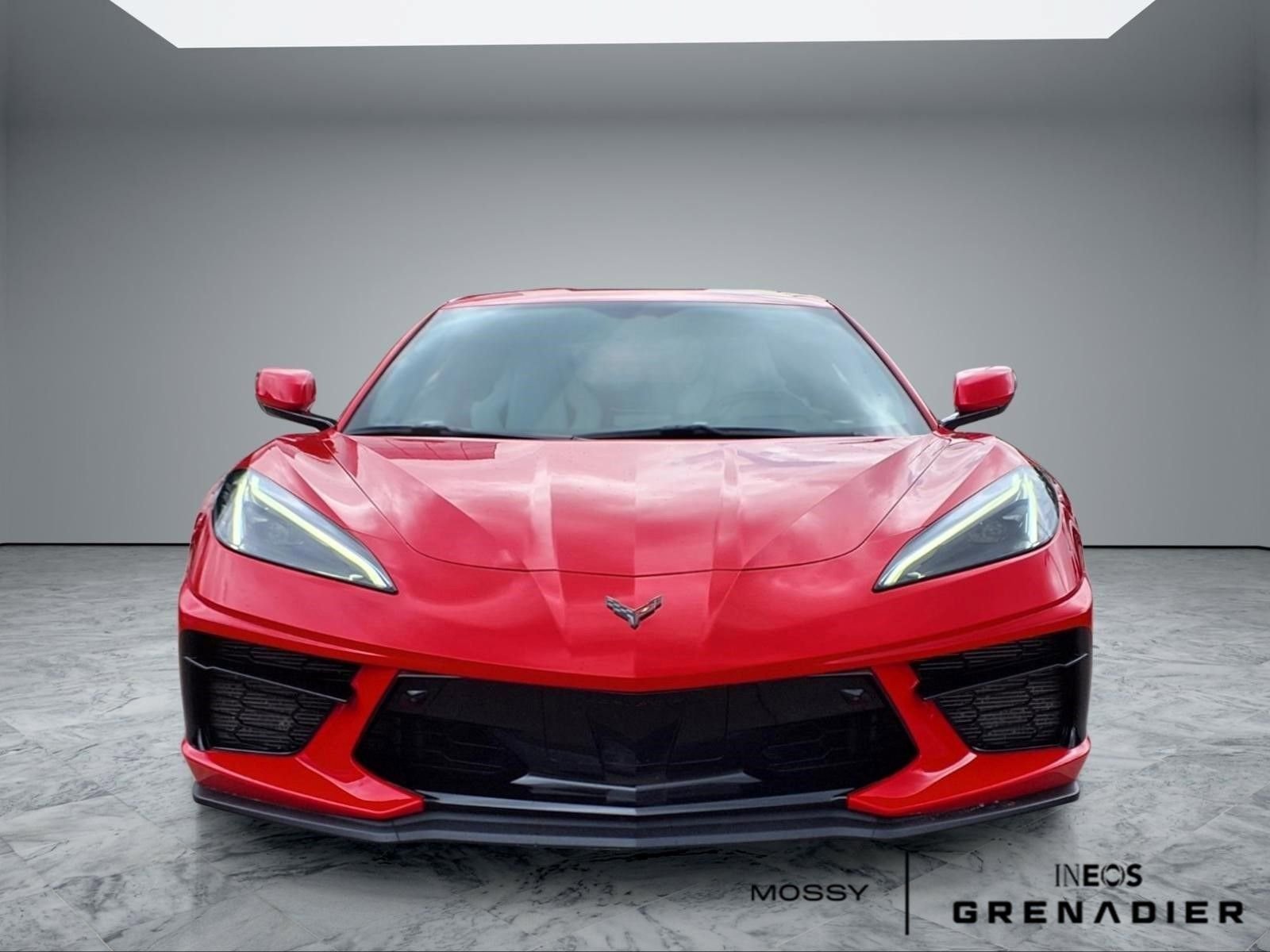 Used 2021 Chevrolet Corvette Stingray Preferred Cpe w/ Z51 Performance Package RWD image 3