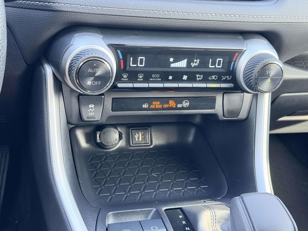 Certified 2025 Toyota RAV4 XLE image 5