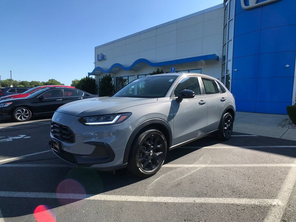 Certified 2025 Honda HR-V Sport image 3