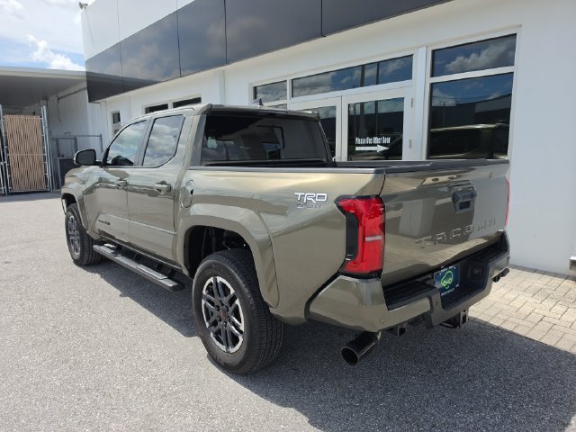 Used 2024 Toyota Tacoma TRD Sport w/ TRD Sport Upgrade Package RWD image 6