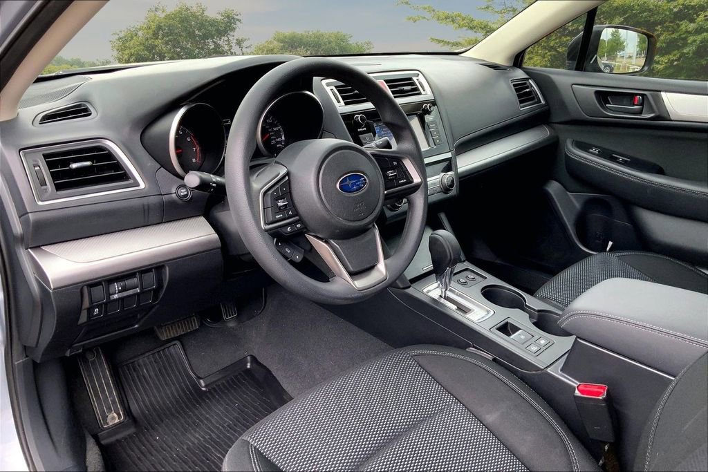Used 2018 Subaru Outback 2.5i AWD/4WD image 16