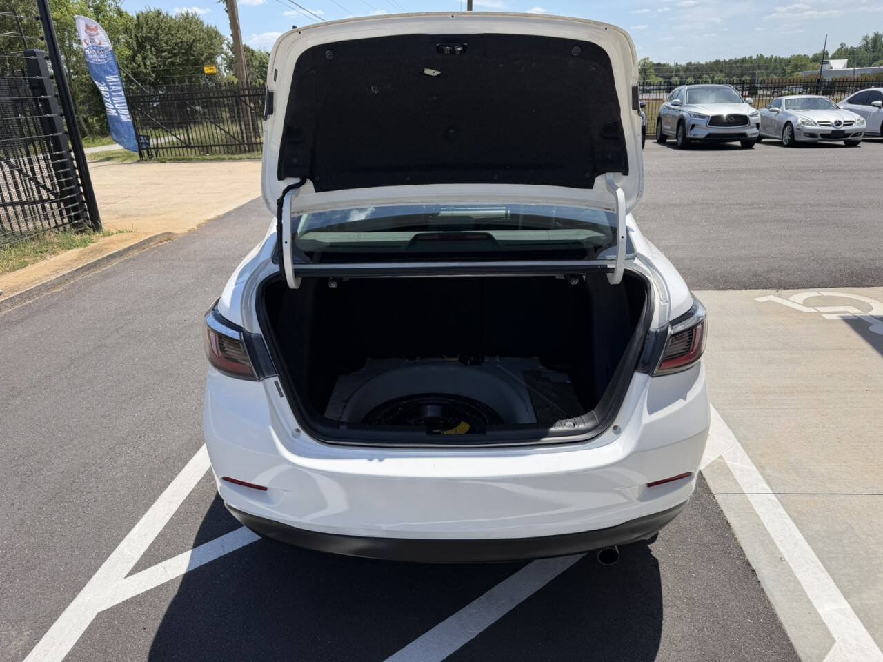 Used 2016 Scion iA FWD image 10