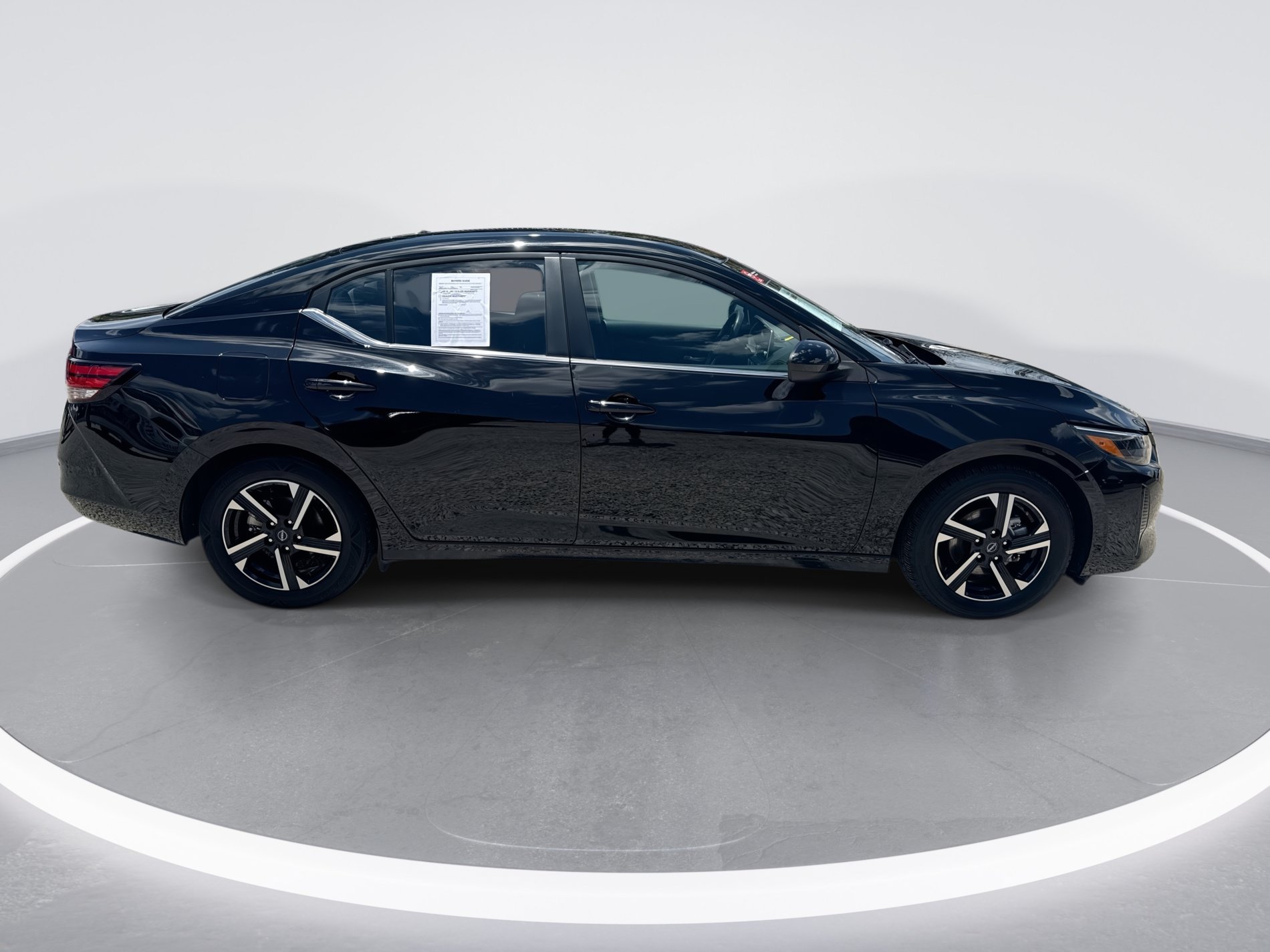 Used 2024 Nissan Sentra SV FWD image 4