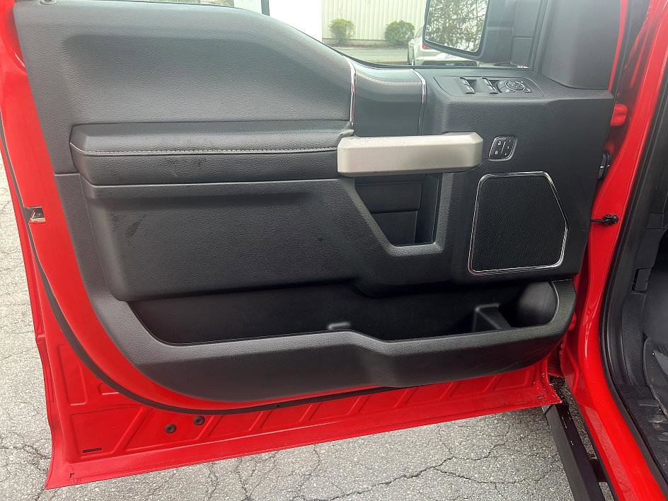 Used 2020 Ford F150 Lariat w/ Equipment Group 502A Luxury image 9