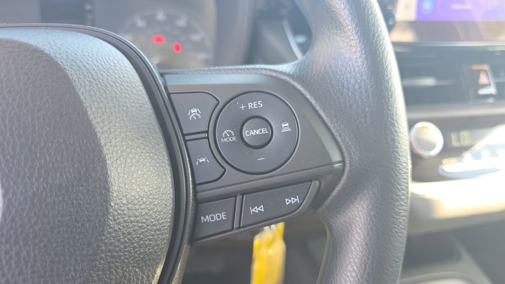 Used 2024 Toyota Corolla LE FWD image 20