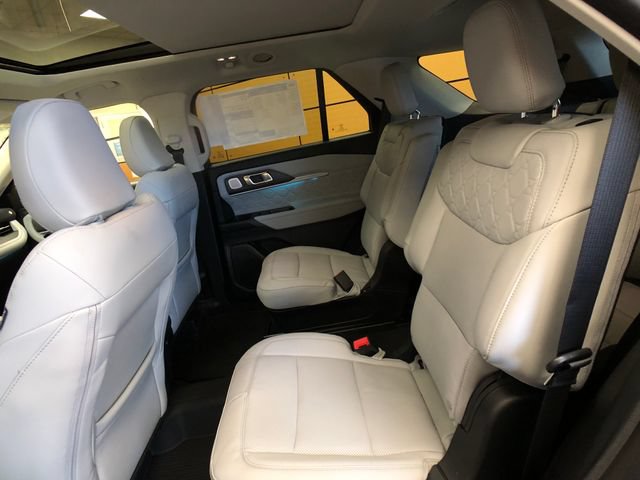 New 2026 Ford Explorer Platinum w/ LUX Leather Package AWD/4WD image 22