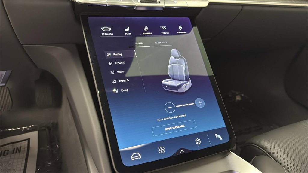 Used 2024 Lucid Air Pure image 23