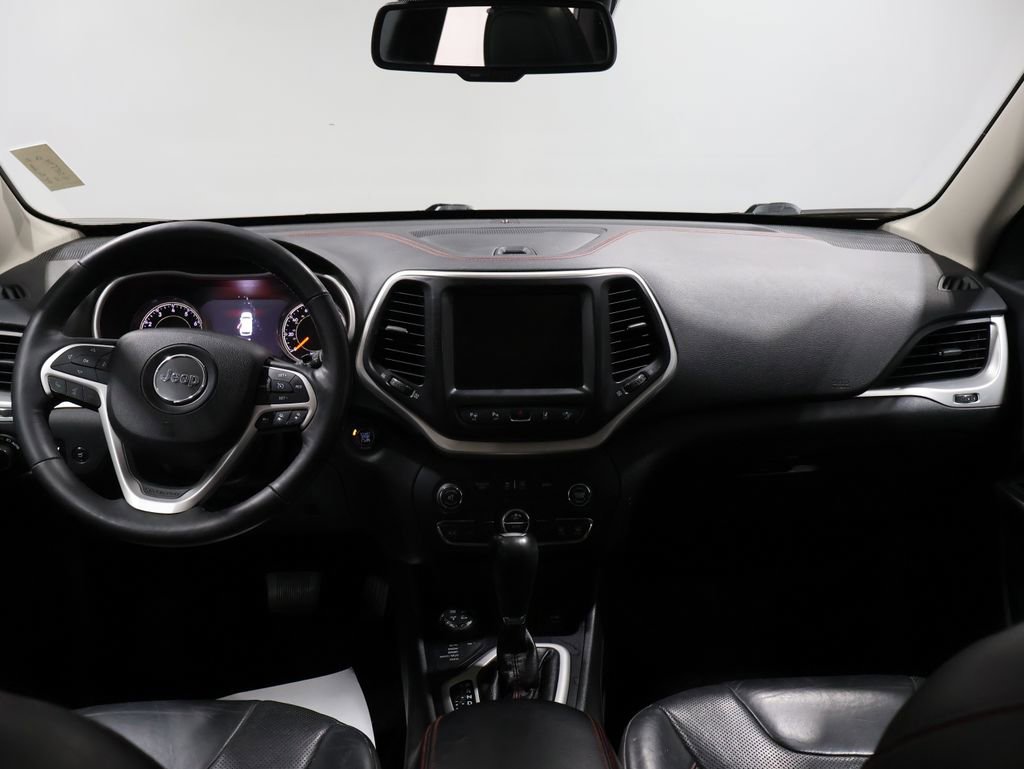 Used 2015 Jeep Cherokee Trailhawk w/ Comfort/Convenience Group image 19