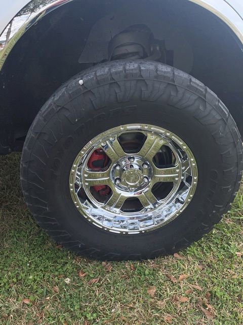 Used 2012 Ford F150 XLT w/ XLT Chrome Pkg image 10