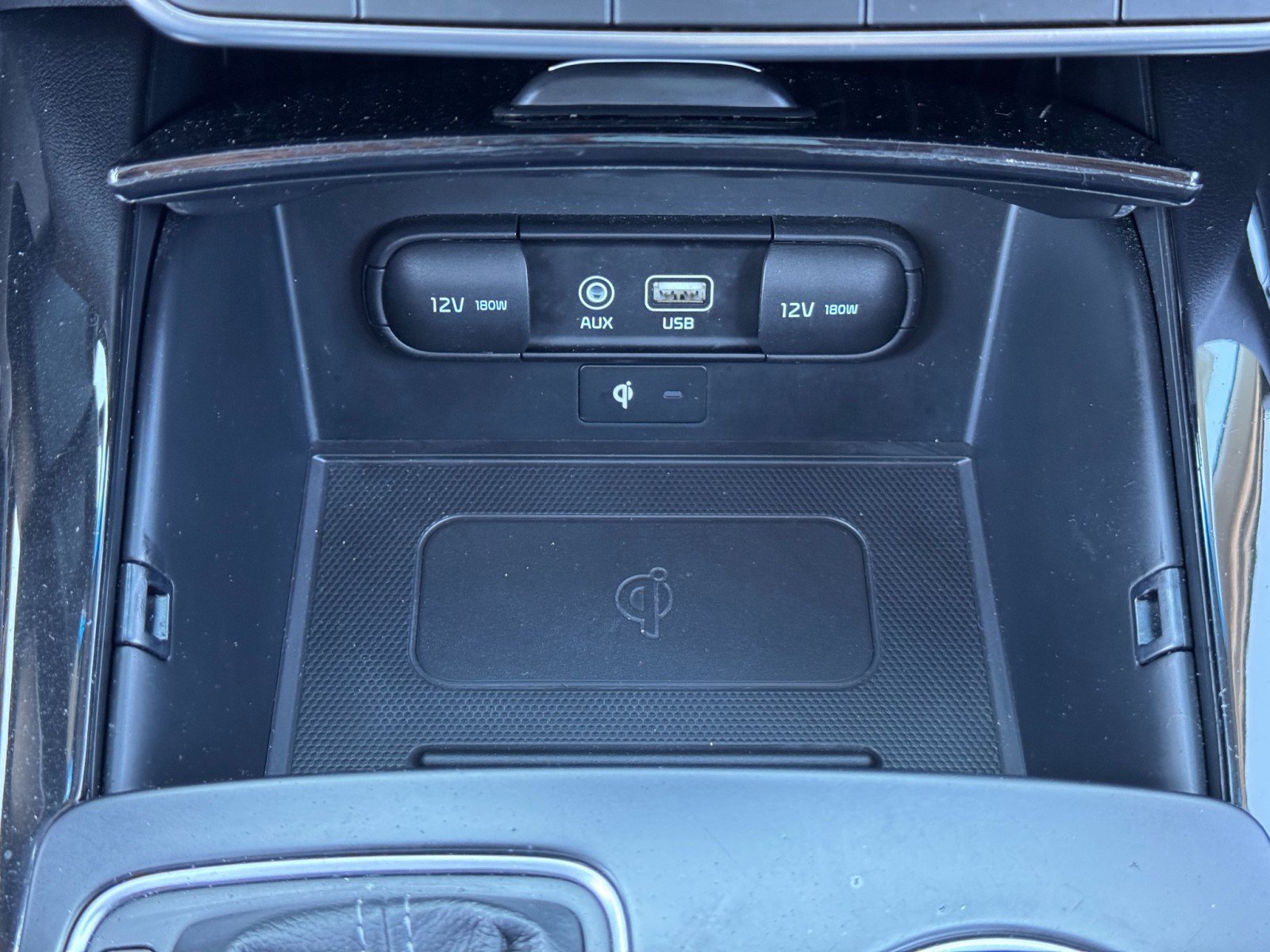 Used 2019 Kia Sorento SX w/ SX Touring Package image 32