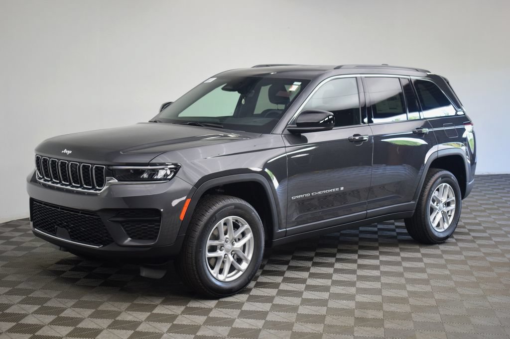 New 2026 Jeep Grand Cherokee Laredo AWD/4WD image 13