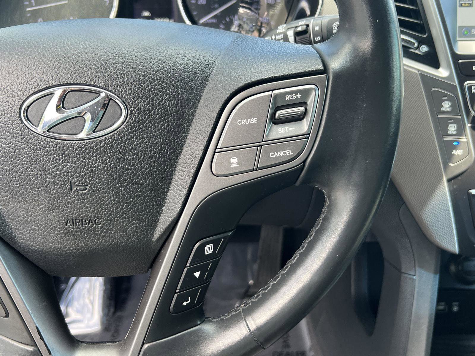 Used 2017 Hyundai Santa Fe AWD w/ SE Ultimate Tech Package 03 image 33