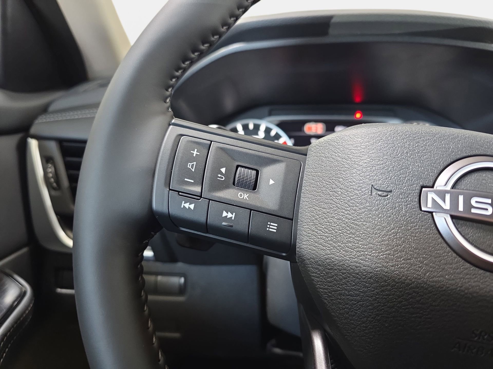 New 2026 Nissan Rogue SV FWD image 17