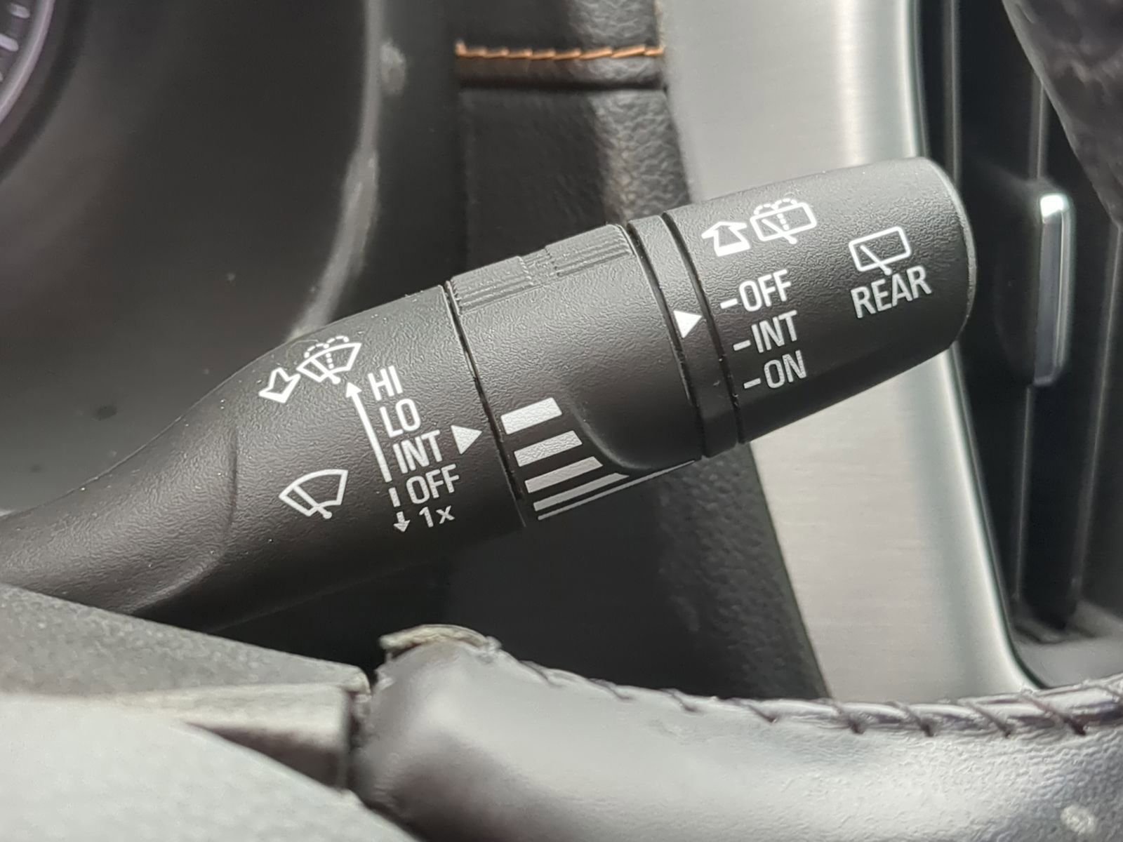 Used 2020 GMC Terrain SLE w/ Driver Convenience Package image 28