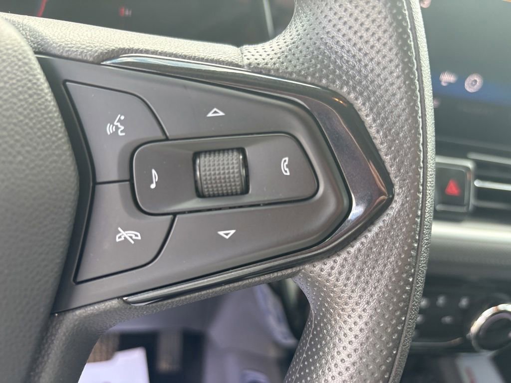 Used 2024 Chevrolet TrailBlazer LT FWD image 16