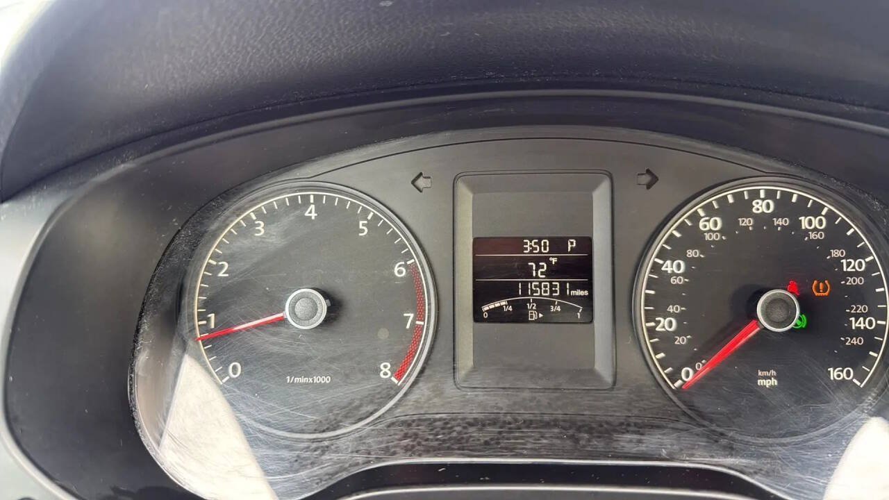 Used 2011 Volkswagen Jetta S FWD image 16