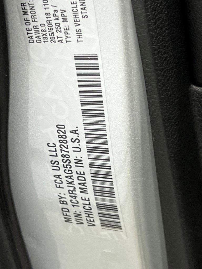 New 2025 Jeep Grand Cherokee L Laredo w/ Luxury Tech Group I image 28