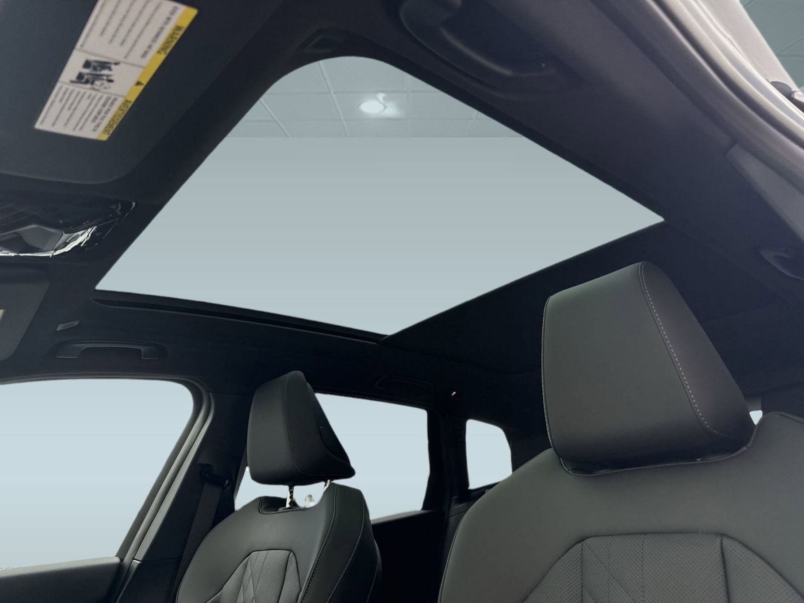 New 2025 BMW X3 xDrive30i w/ Convenience Package image 14