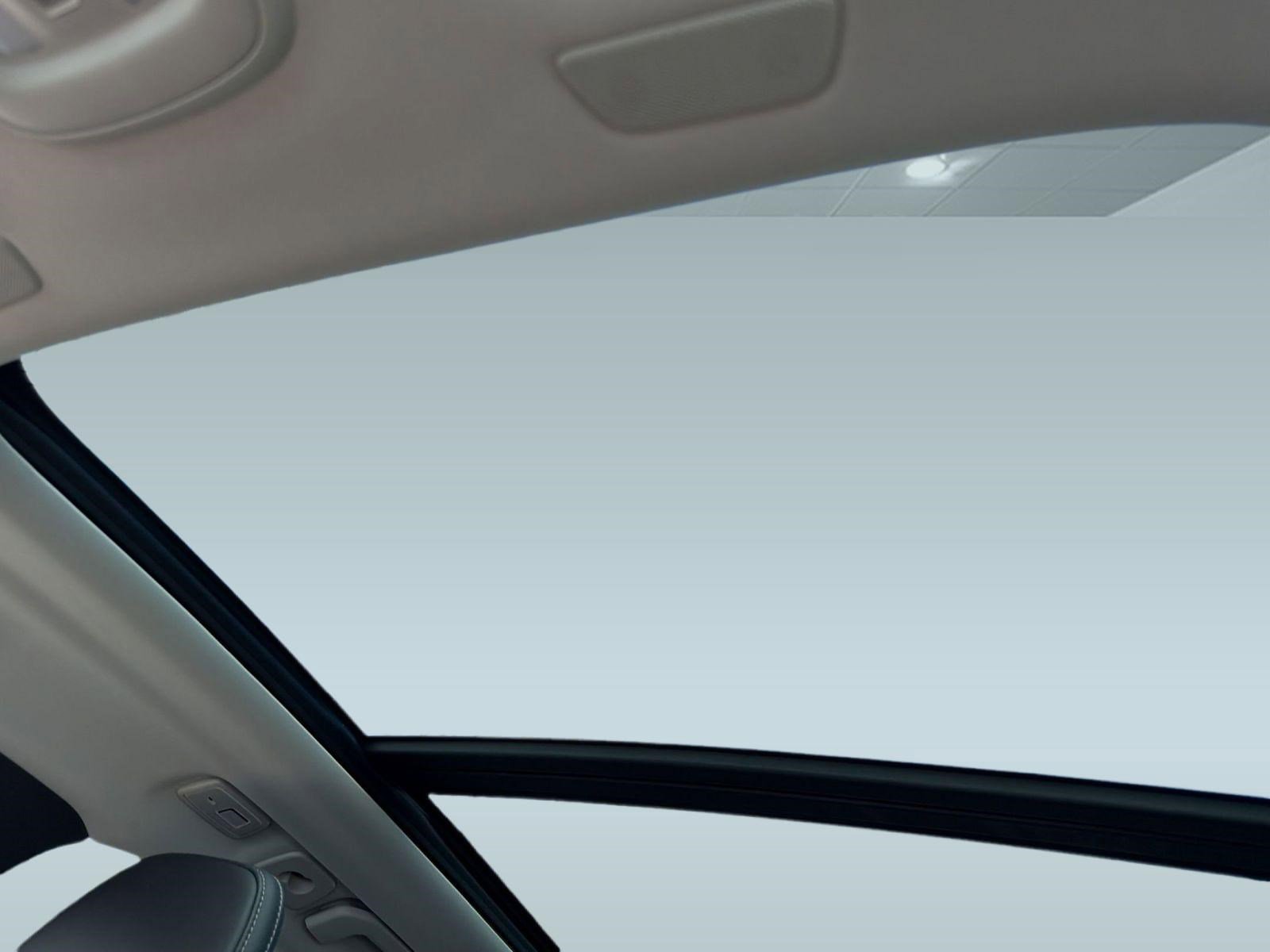Certified 2023 Volvo XC60 B5 Ultimate FWD image 15