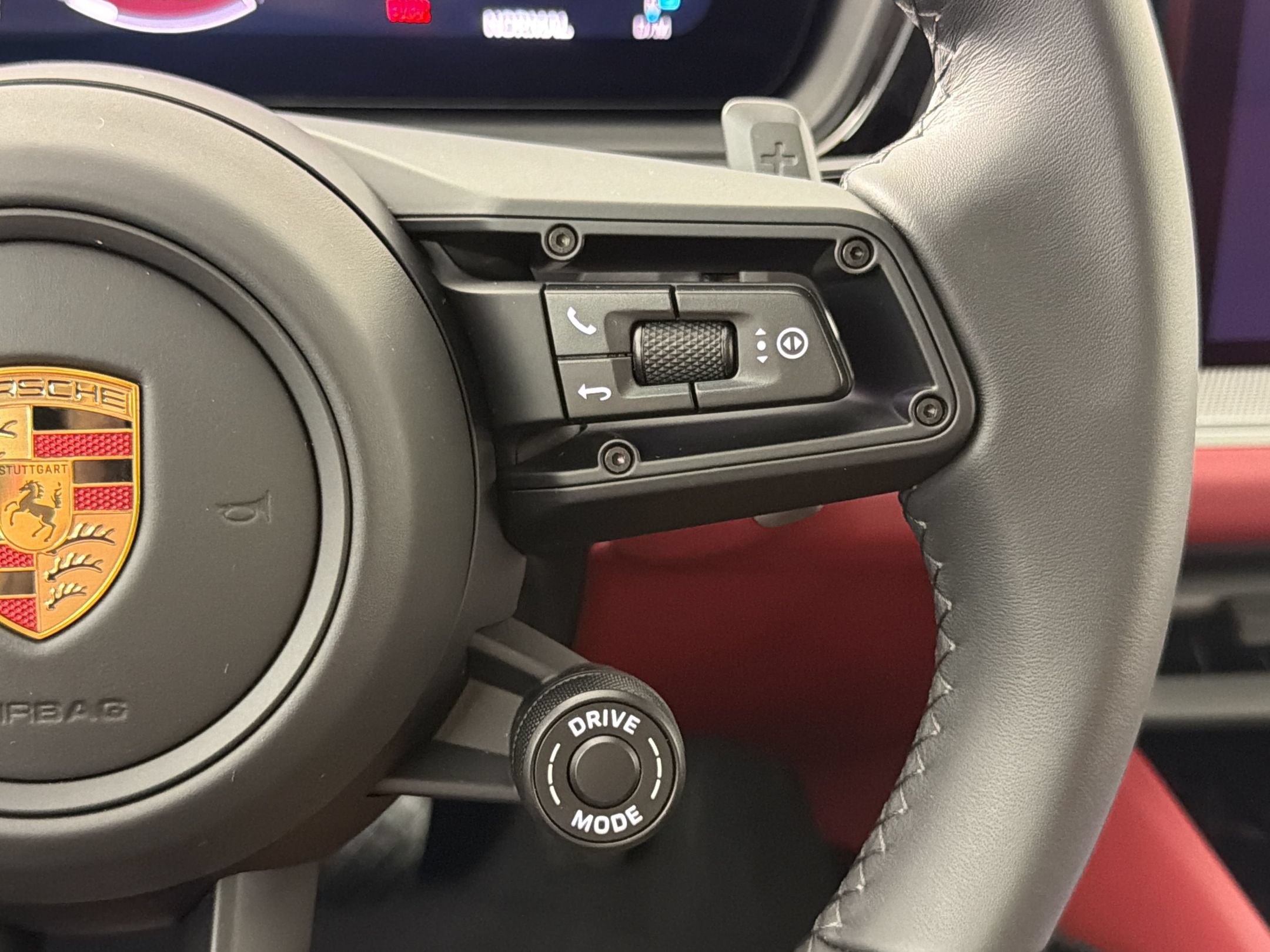 New 2026 Porsche Cayenne Coupe AWD/4WD image 17