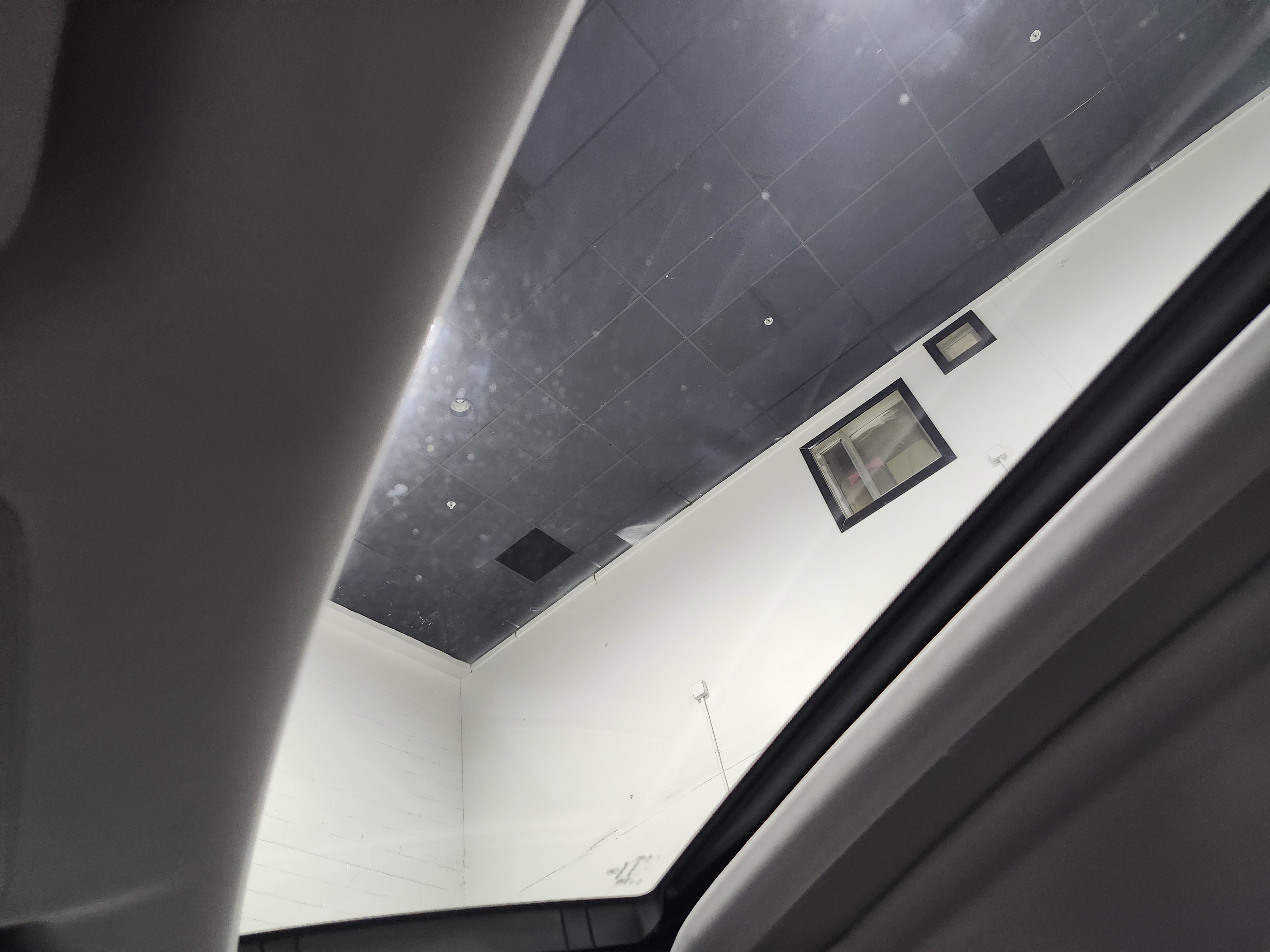 Used 2018 Acura TLX V6 image 2