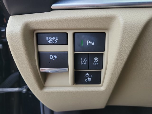 Used 2020 Acura MDX w/ Technology Package AWD/4WD image 25