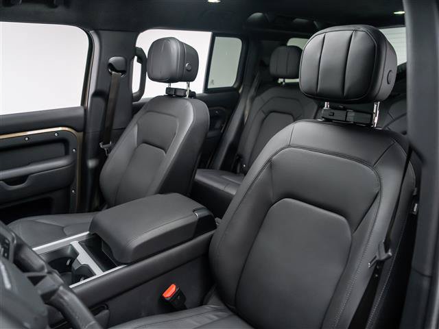 Used 2025 Land Rover Defender 110 X AWD/4WD image 14
