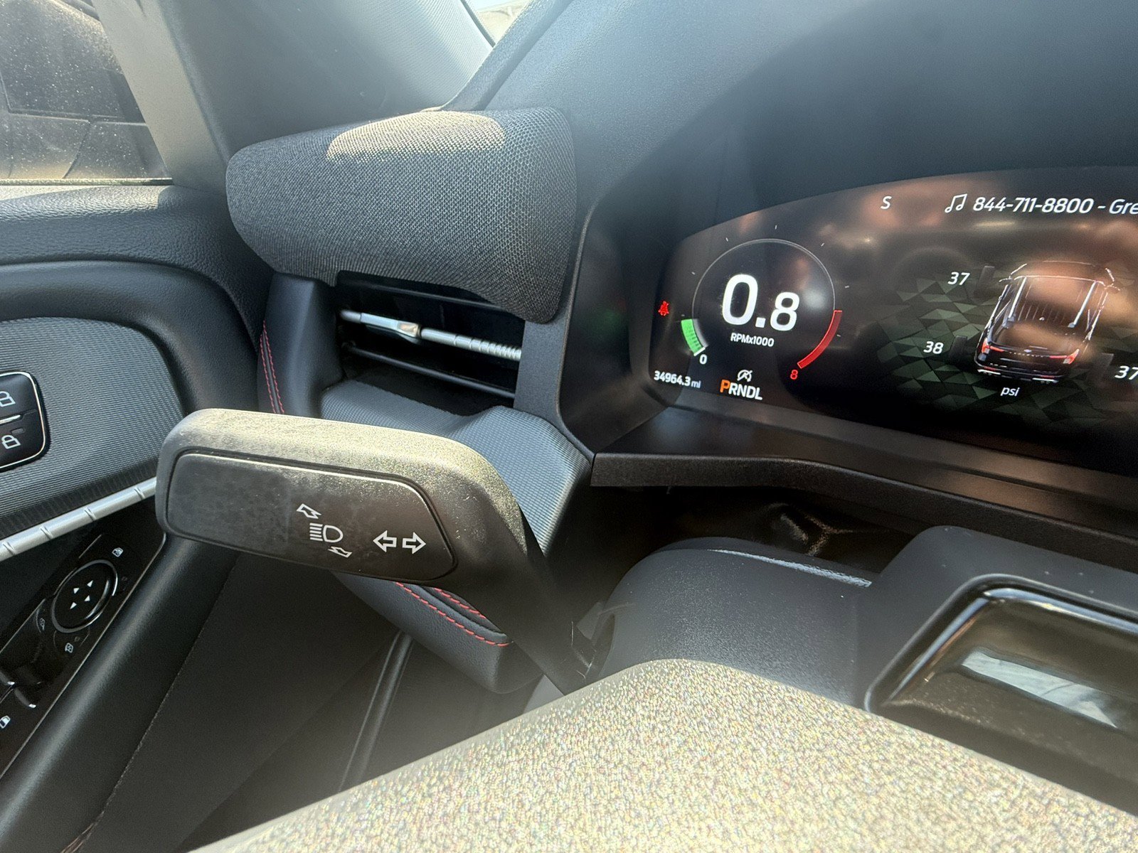 Used 2025 Ford Explorer ST-Line w/ ST-Line Street Pack image 23