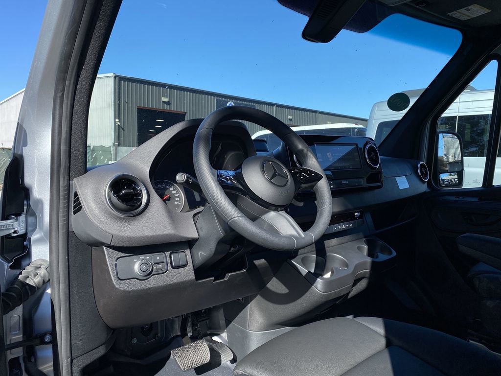 New 2026 Mercedes-Benz Sprinter 2500 image 3