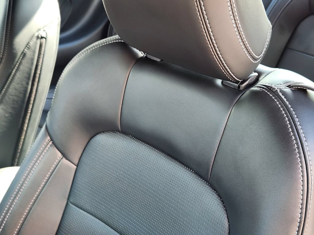 Used 2025 Ford Mustang Premium RWD image 17