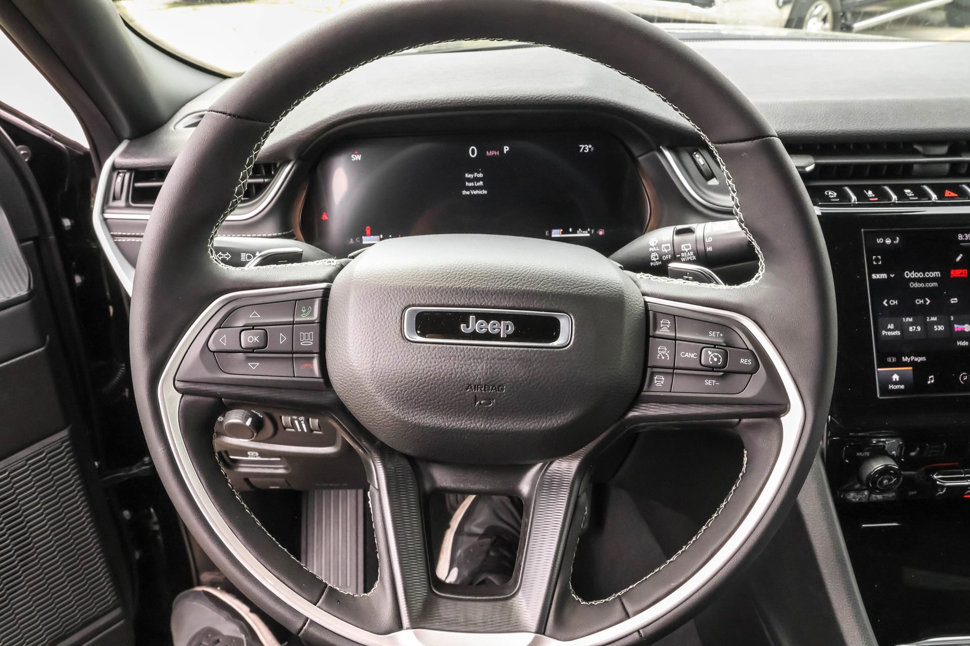 New 2025 Jeep Grand Cherokee Altitude image 28