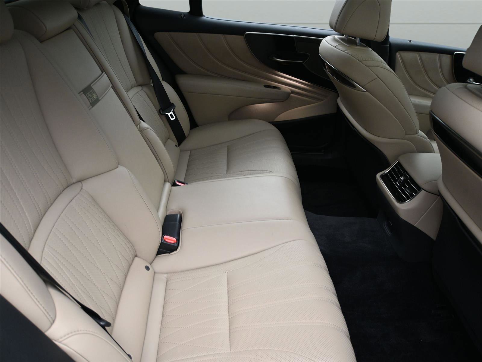 Used 2022 Lexus LS 500 image 12