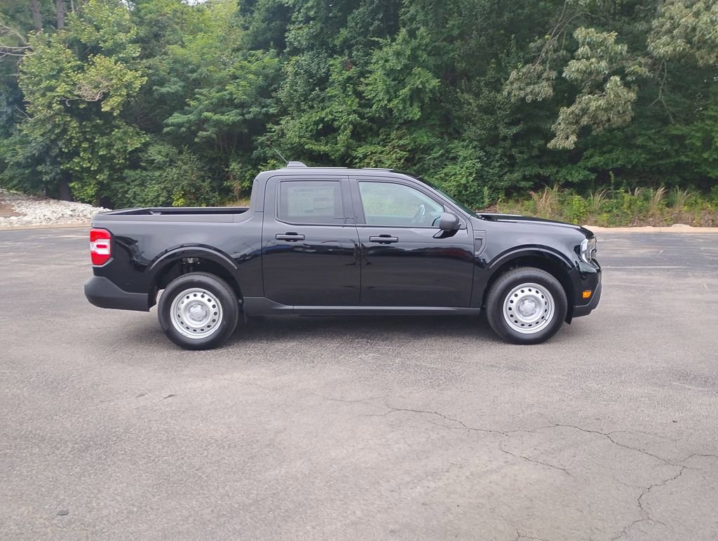 New 2025 Ford Maverick XL image 2