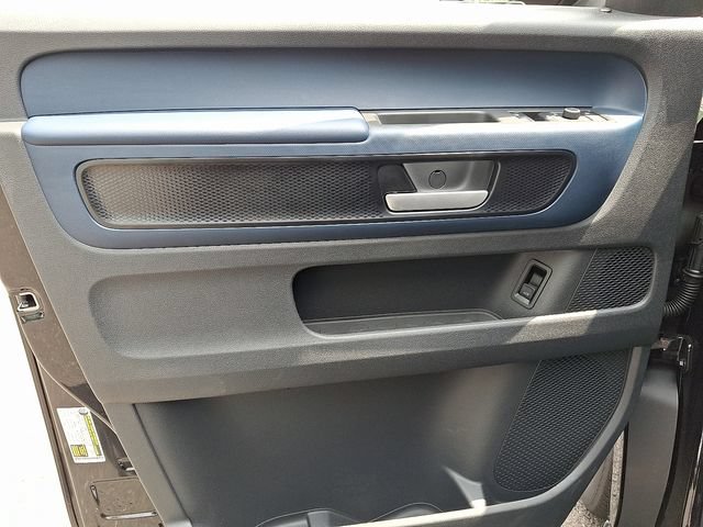 New 2025 Volkswagen ID. Buzz Pro S RWD image 7