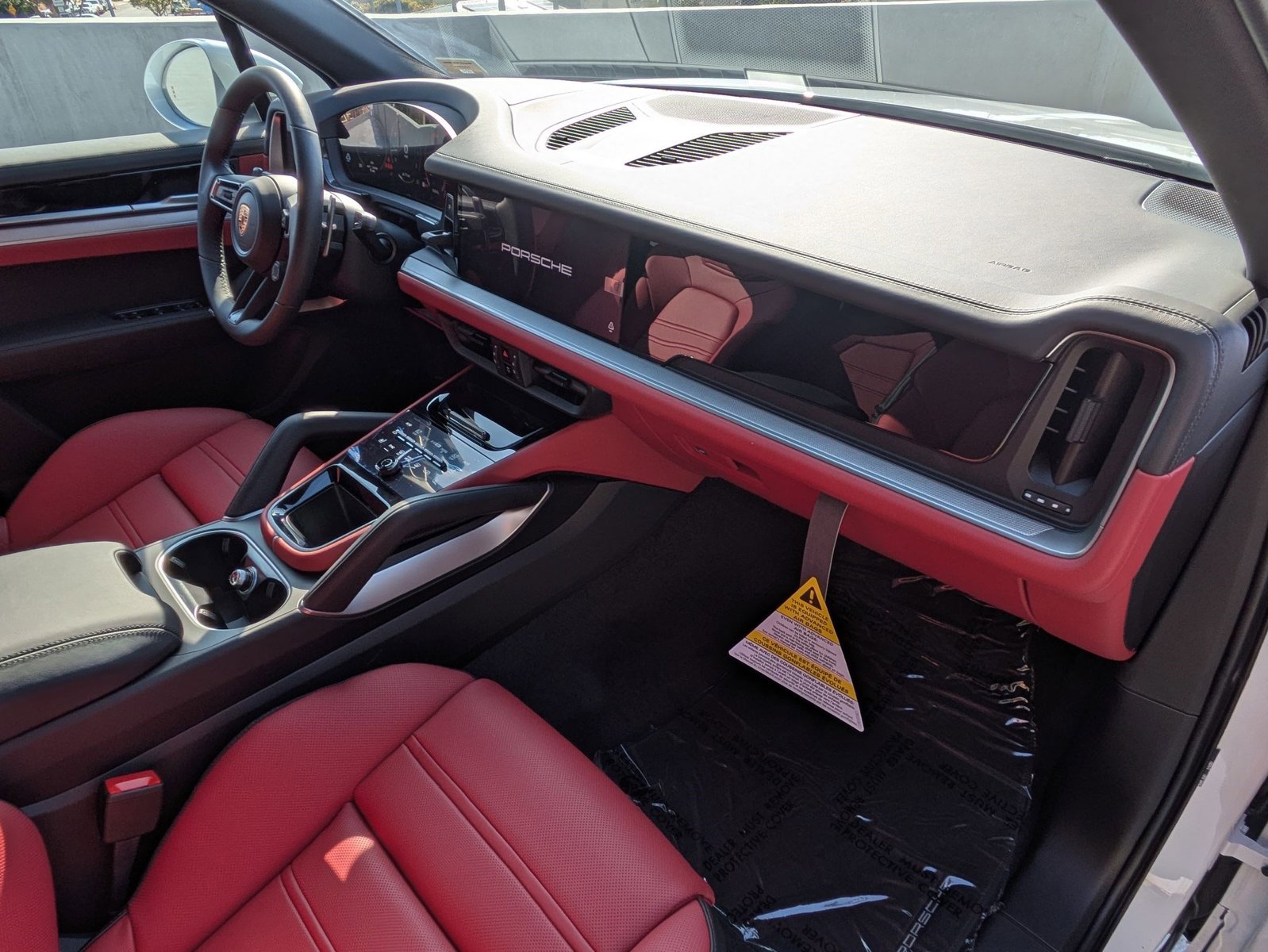 New 2026 Porsche Cayenne image 24