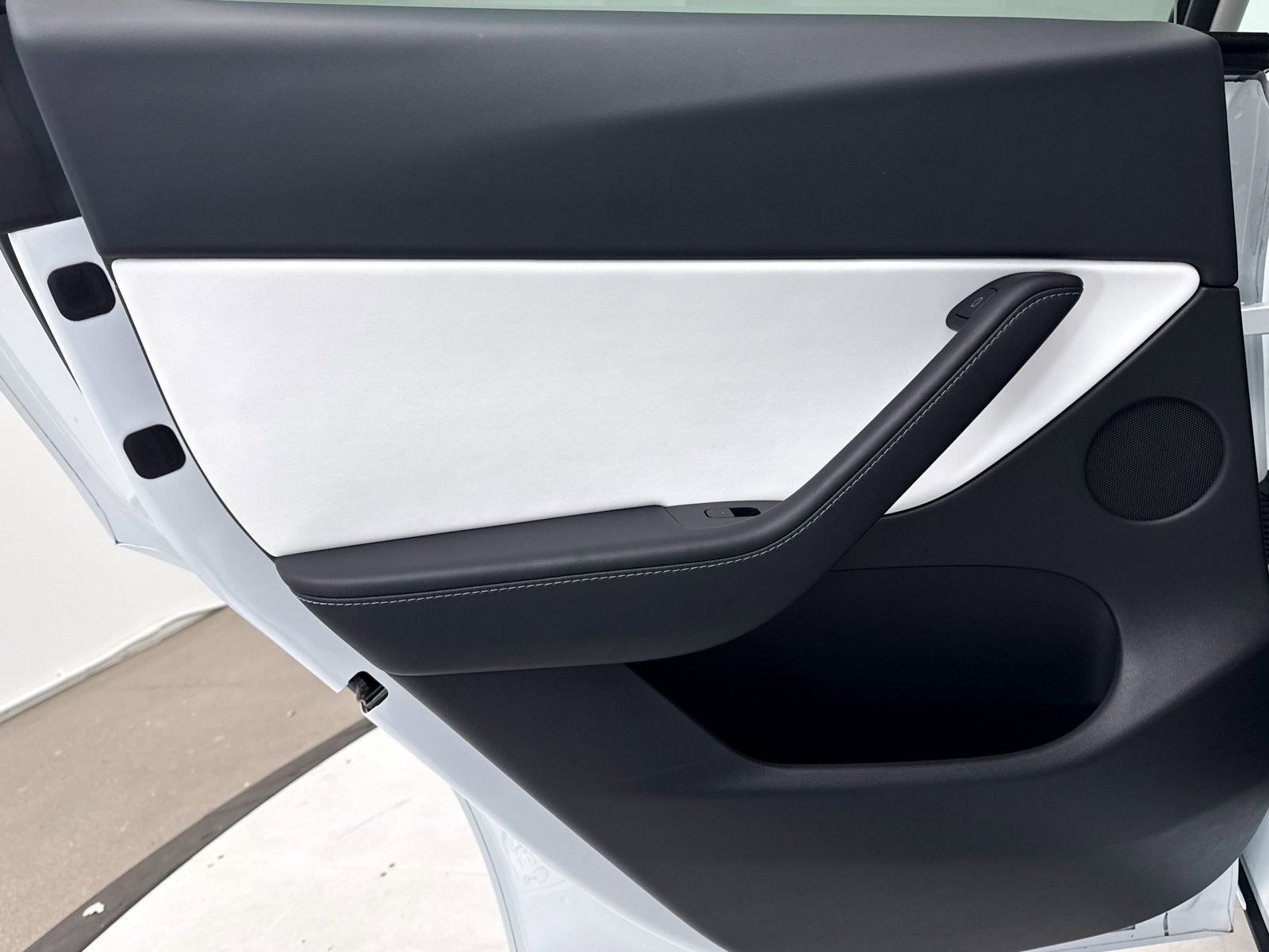 Used 2022 Tesla Model Y Long Range image 49