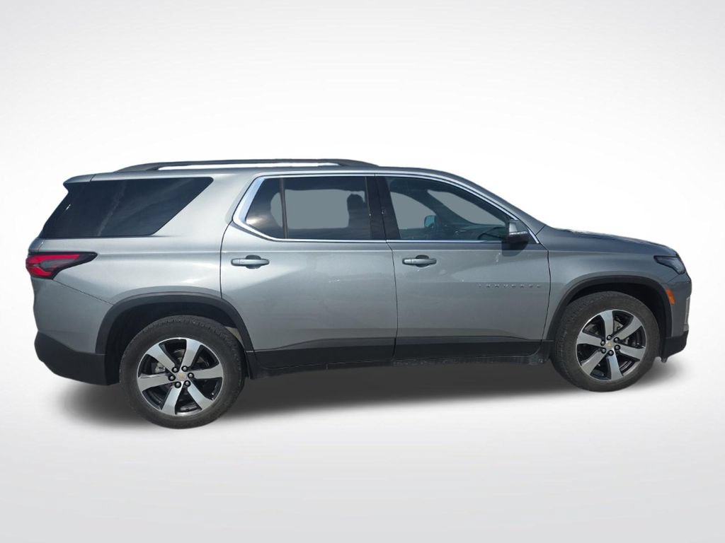 Used 2023 Chevrolet Traverse LT w/ LT Premium Package AWD/4WD image 41