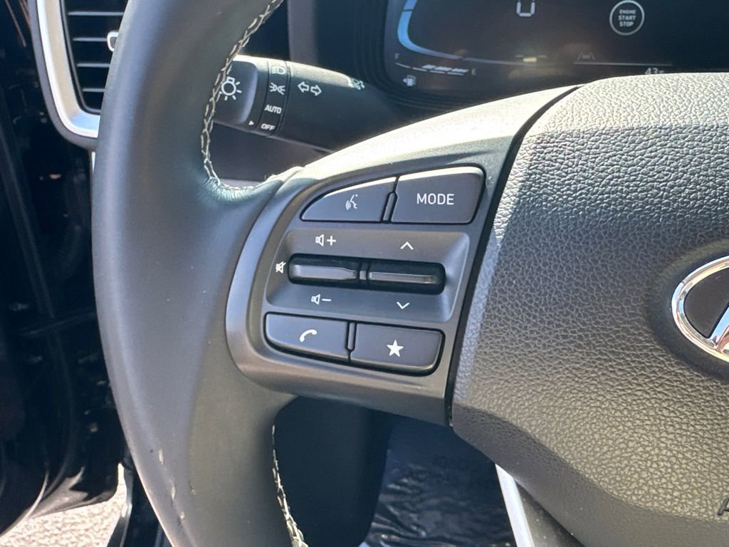 Used 2024 Hyundai Venue SEL image 26