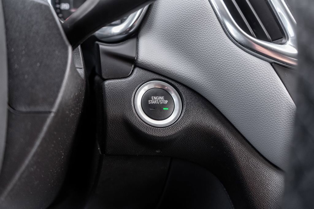 Used 2023 Chevrolet Equinox LT w/ Driver Convenience Package FWD image 25