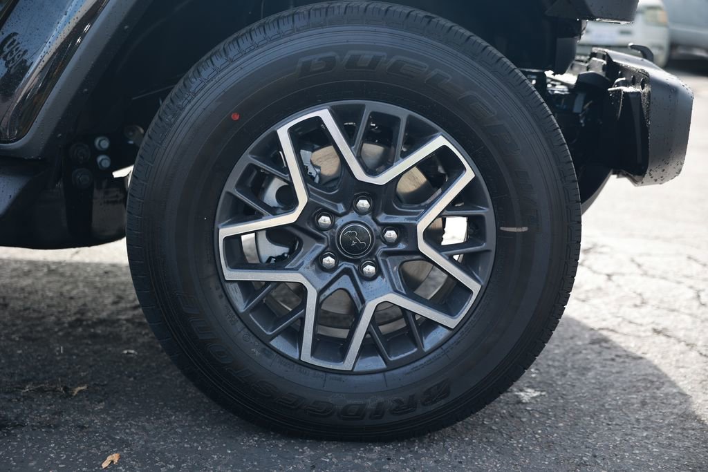 New 2026 Jeep Wrangler Unlimited Sahara AWD/4WD image 8