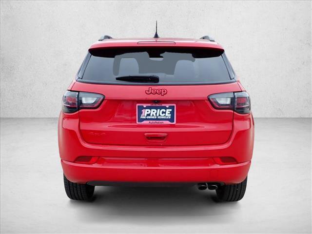 Used 2022 Jeep Compass Limited w/ (RED) Package image 3