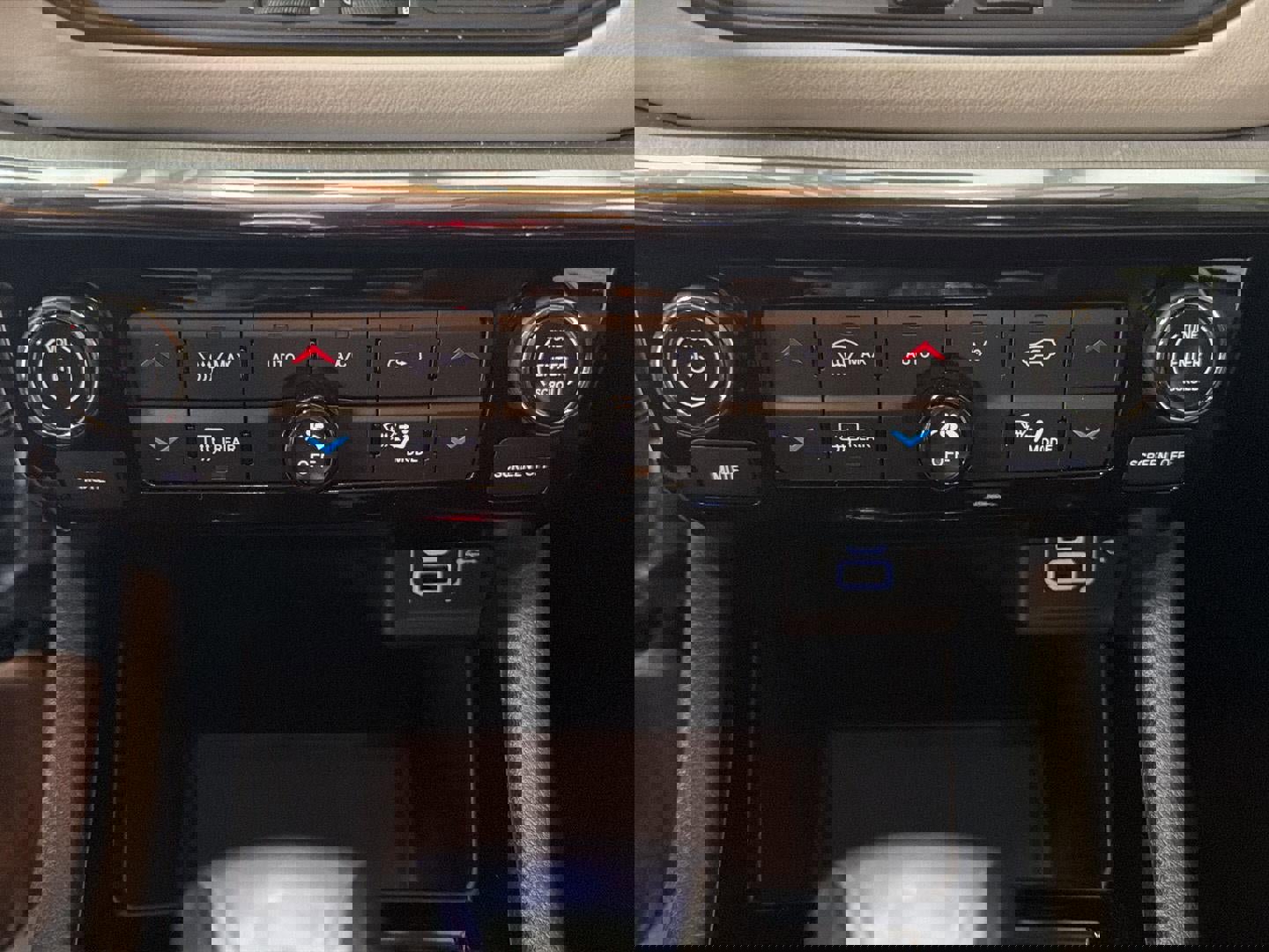 Used 2022 Jeep Compass Limited w/ Sun and Sound Group image 24