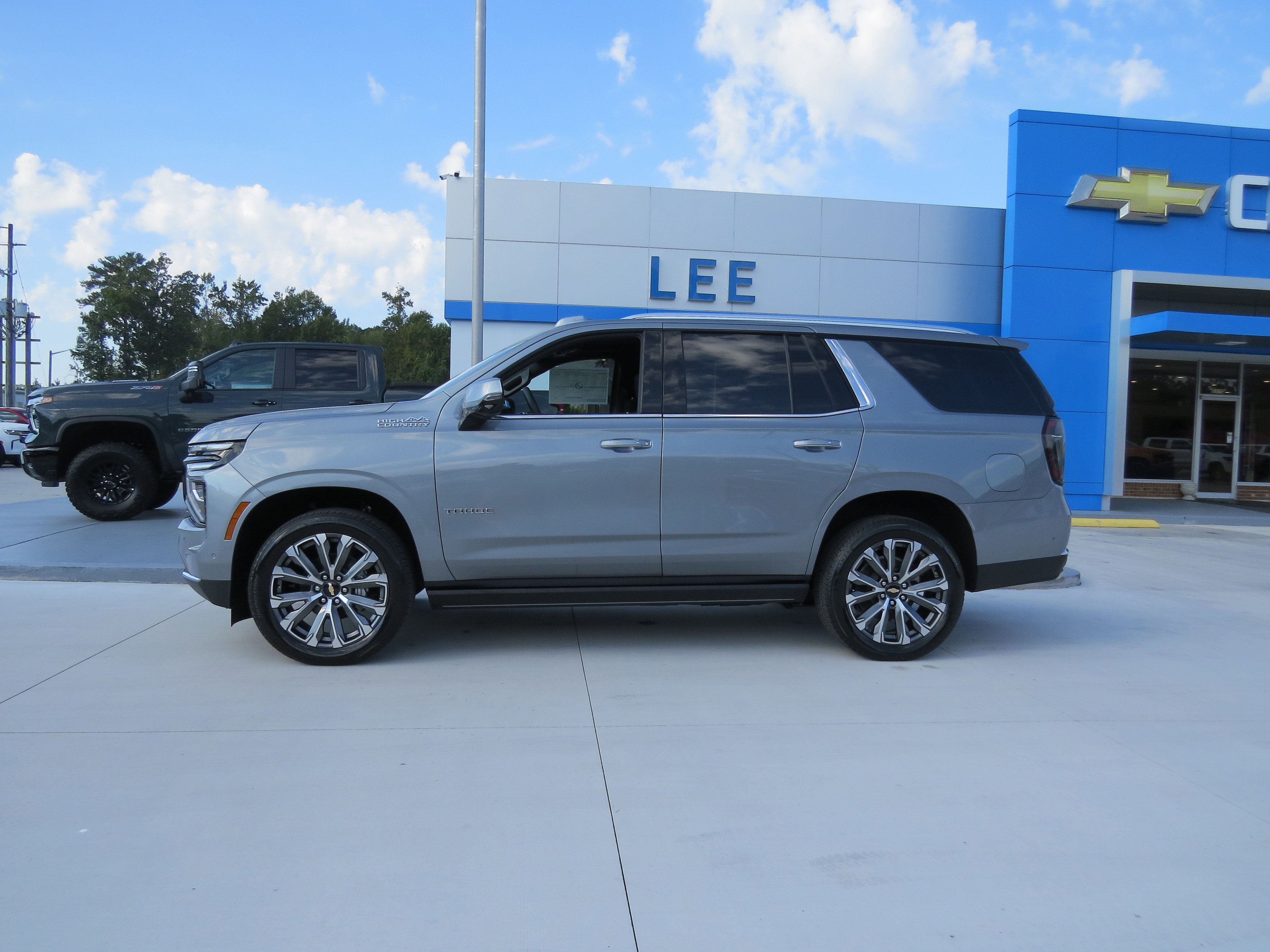 New 2026 Chevrolet Tahoe High Country image 2