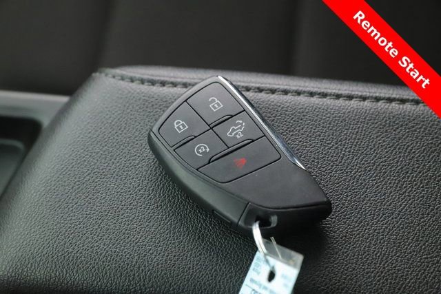 Used 2025 Chevrolet Silverado 1500 LT image 3