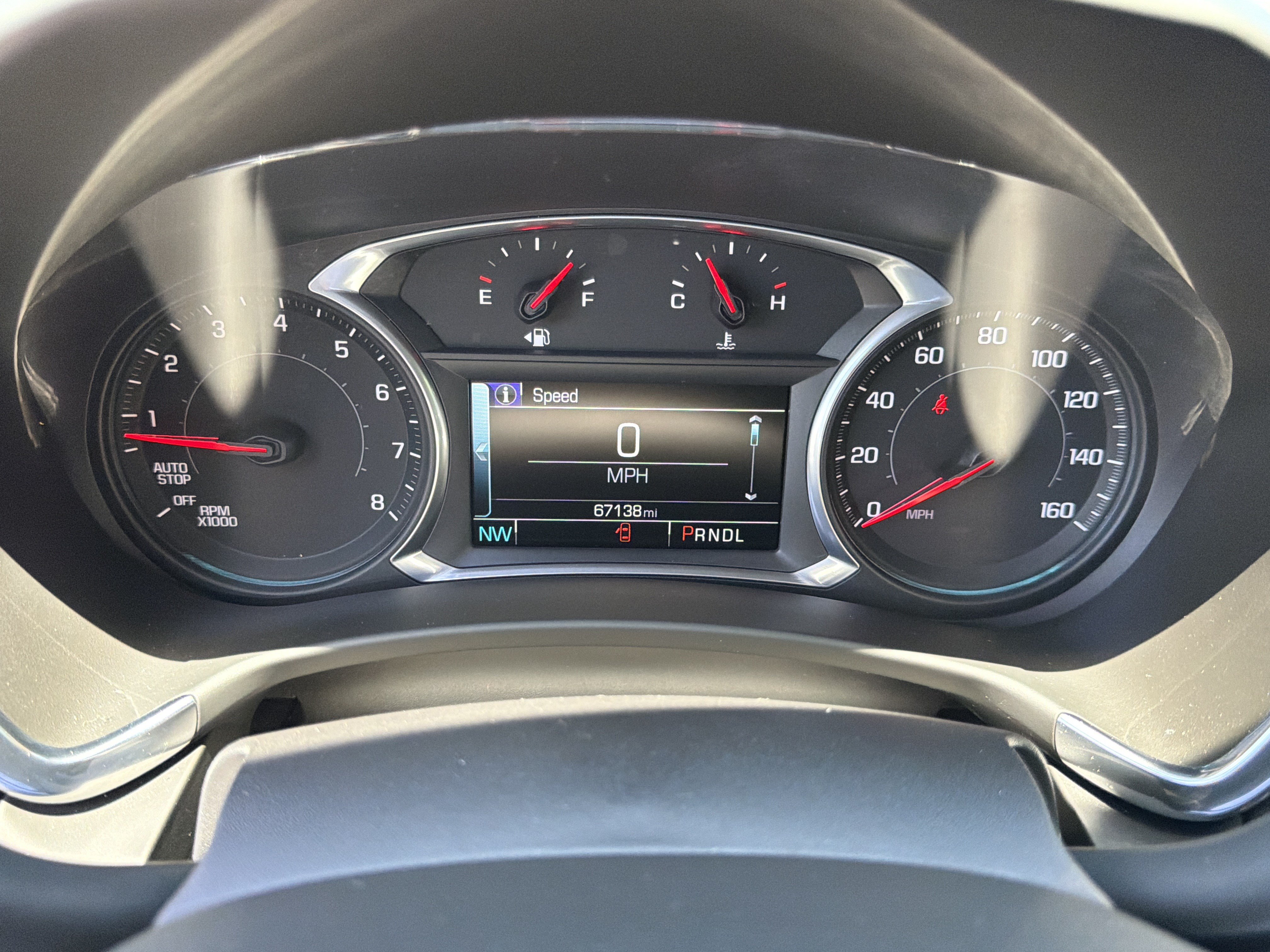 Used 2018 Chevrolet Equinox LT FWD image 27